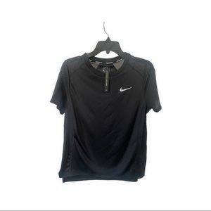 Nike Women’s Black Shirt Size Medium New